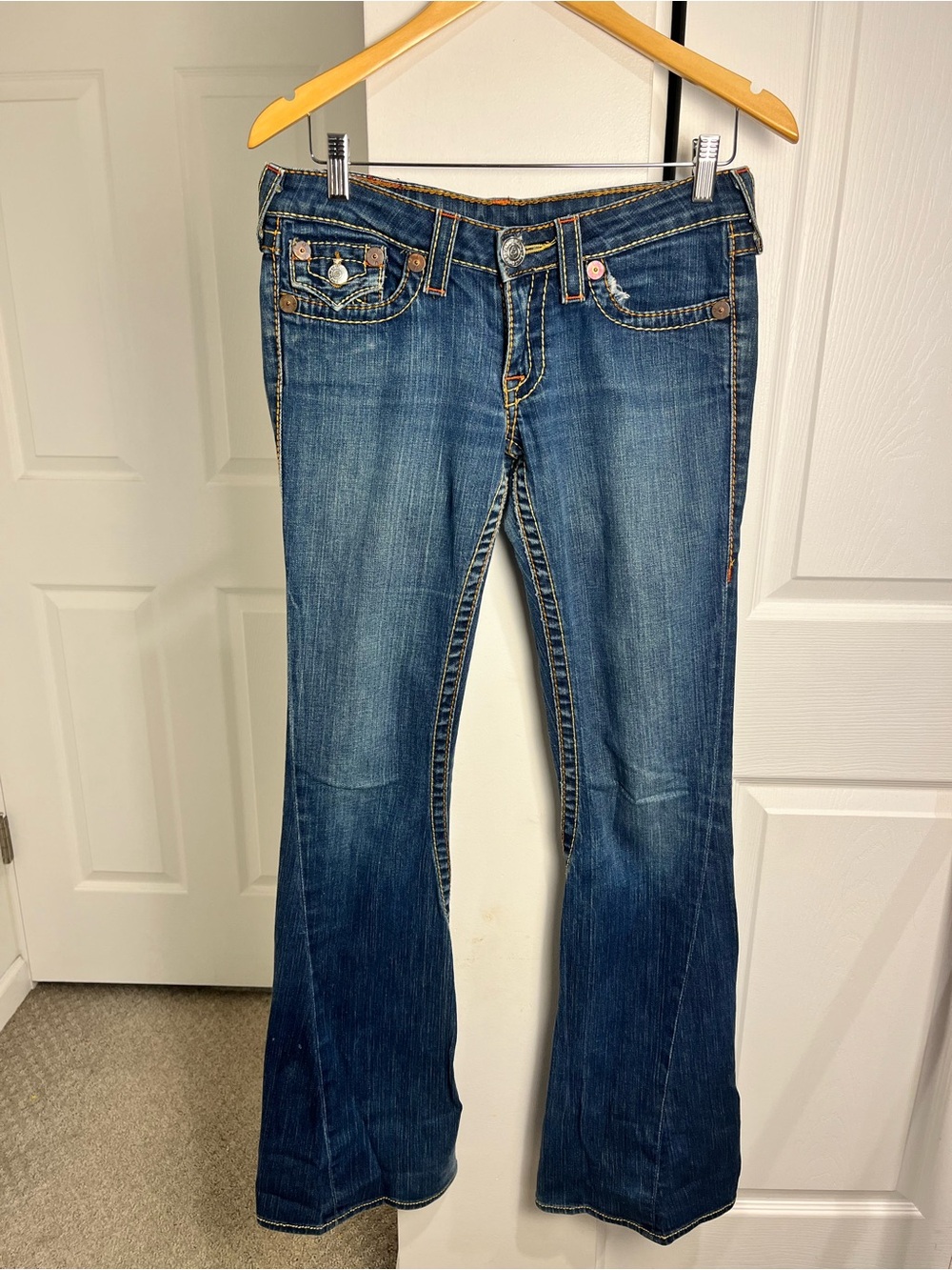 True Religion Joey Jeans Womens Fits 28x33 Mid Wash Super-T Flap Low-Rise Flare
